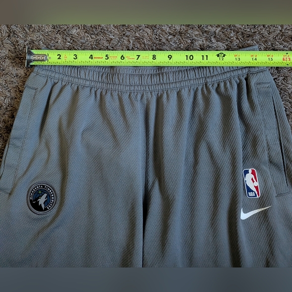 Nike NBA Minnesota Timberwolves Grey Dri-Fit 9" Shorts Men's M - Picture 10 of 10